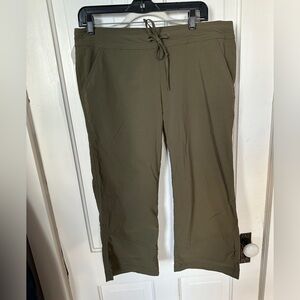 Prana hiking capri pants- size L
